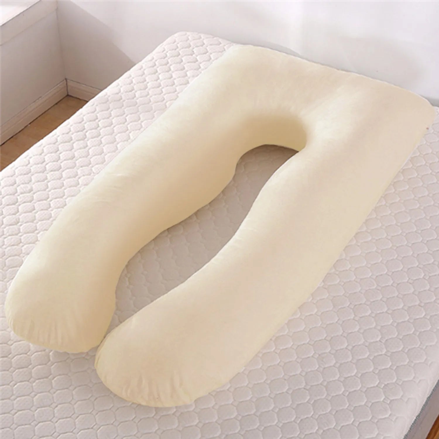 U-shaped ice silk pregnancy pillow in green colour showing 130x70cm dimensions