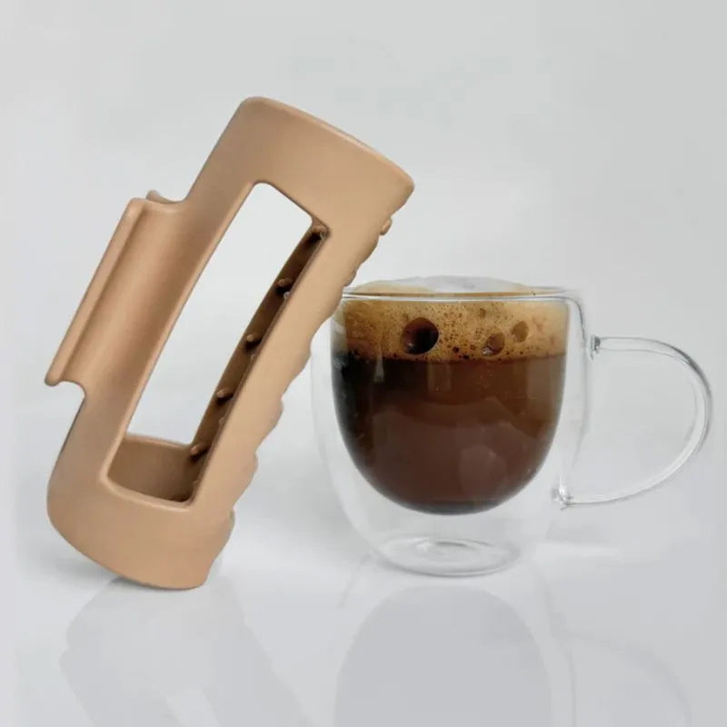 Soft silicone shark clip in 13cm size available in four colours with drop-resistant design