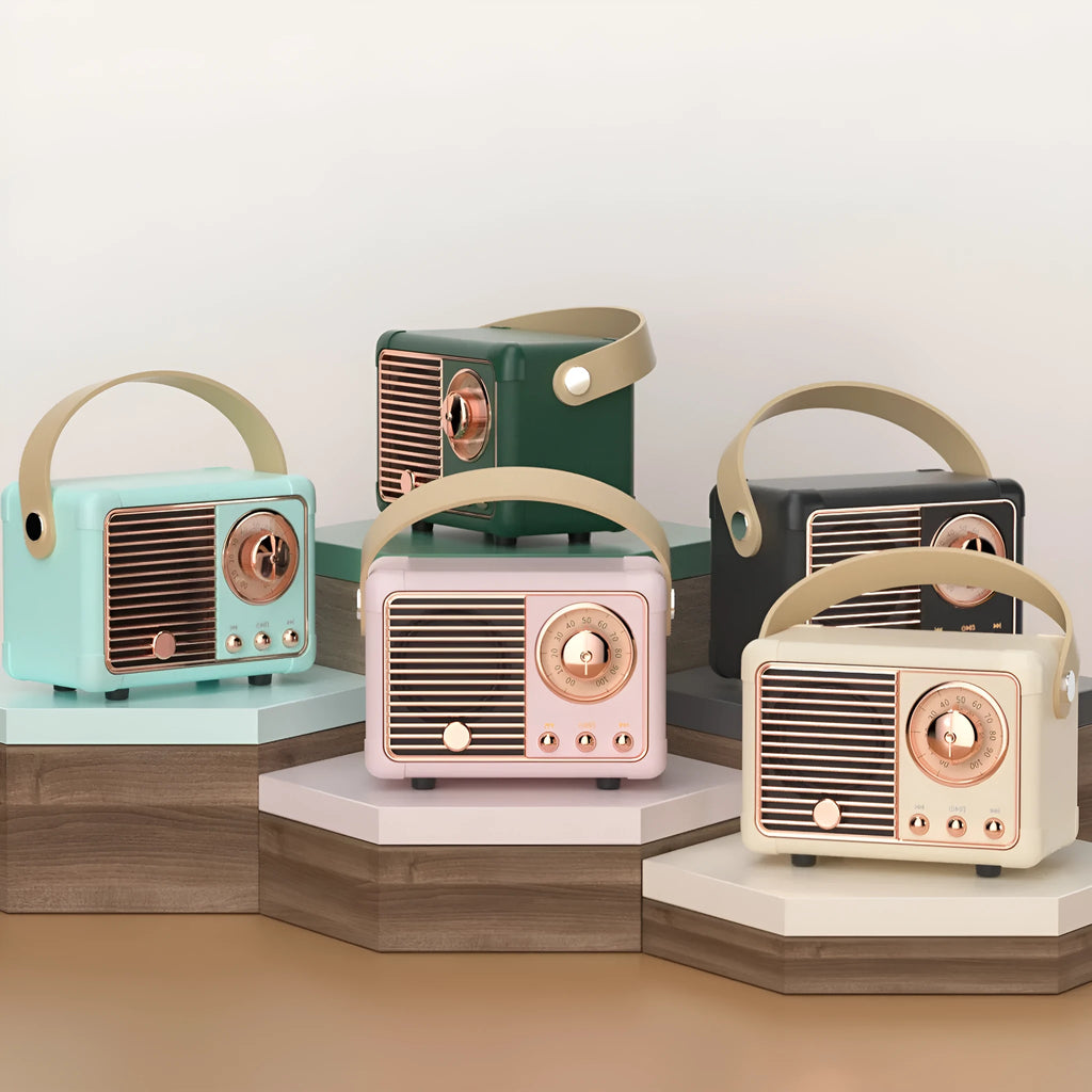 DIY retro mini portable card speaker in white with Bluetooth and USB charging, 70x110x50mm