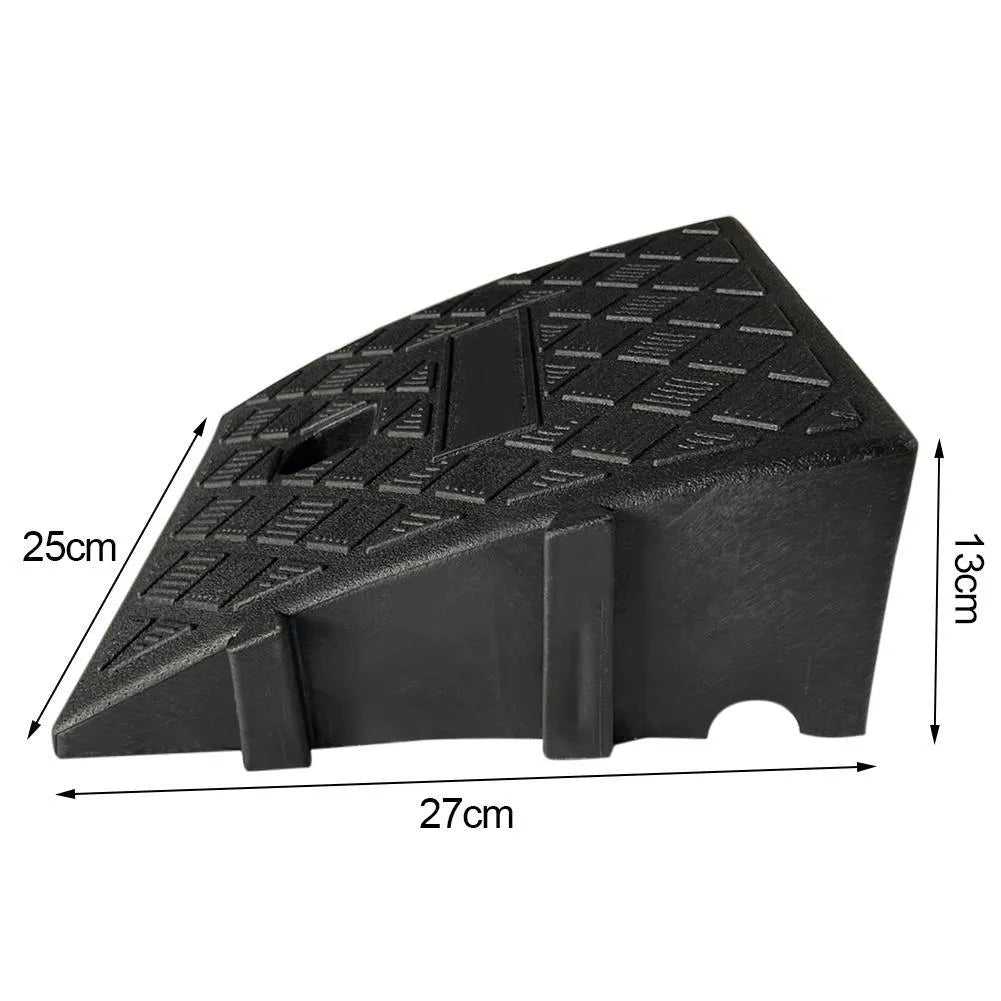 Plastic car climbing uphill threshold pad triangle speed bump in yellow 250x270mm base
