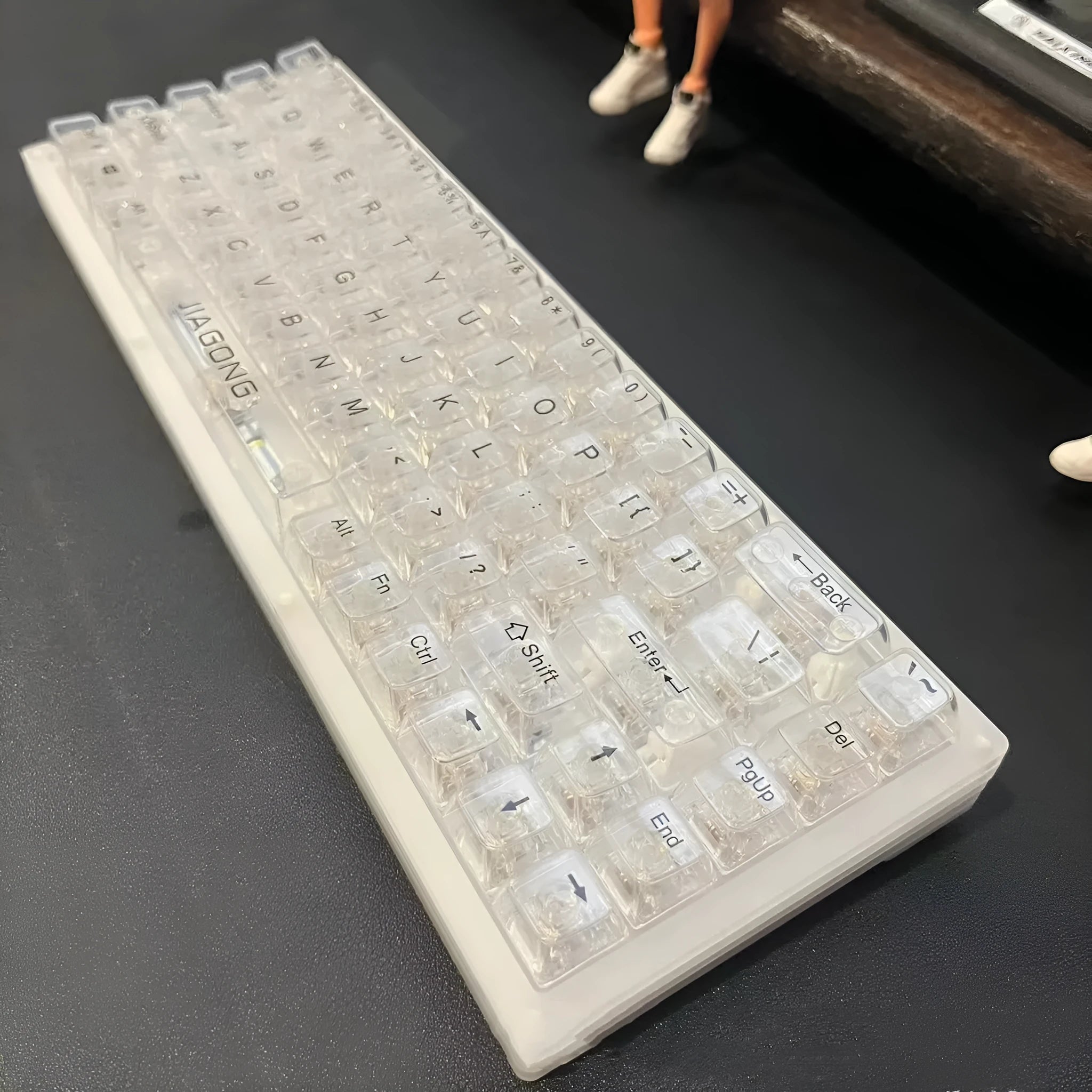 Universal transparent plastic 132 key cap replacement set for keyboards