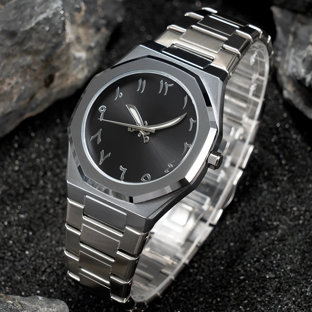 Men's business quartz watch with steel bracelet in black and silver colour options