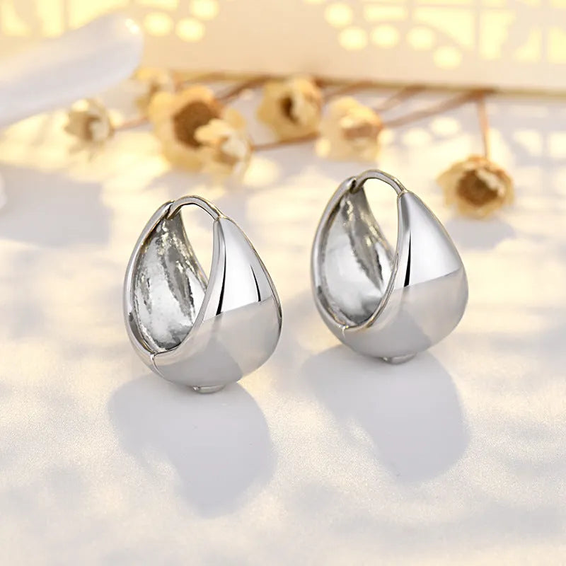 Women's geometric circle earrings with gold inlay, copper base, water drop ear clip in gold-plated finish