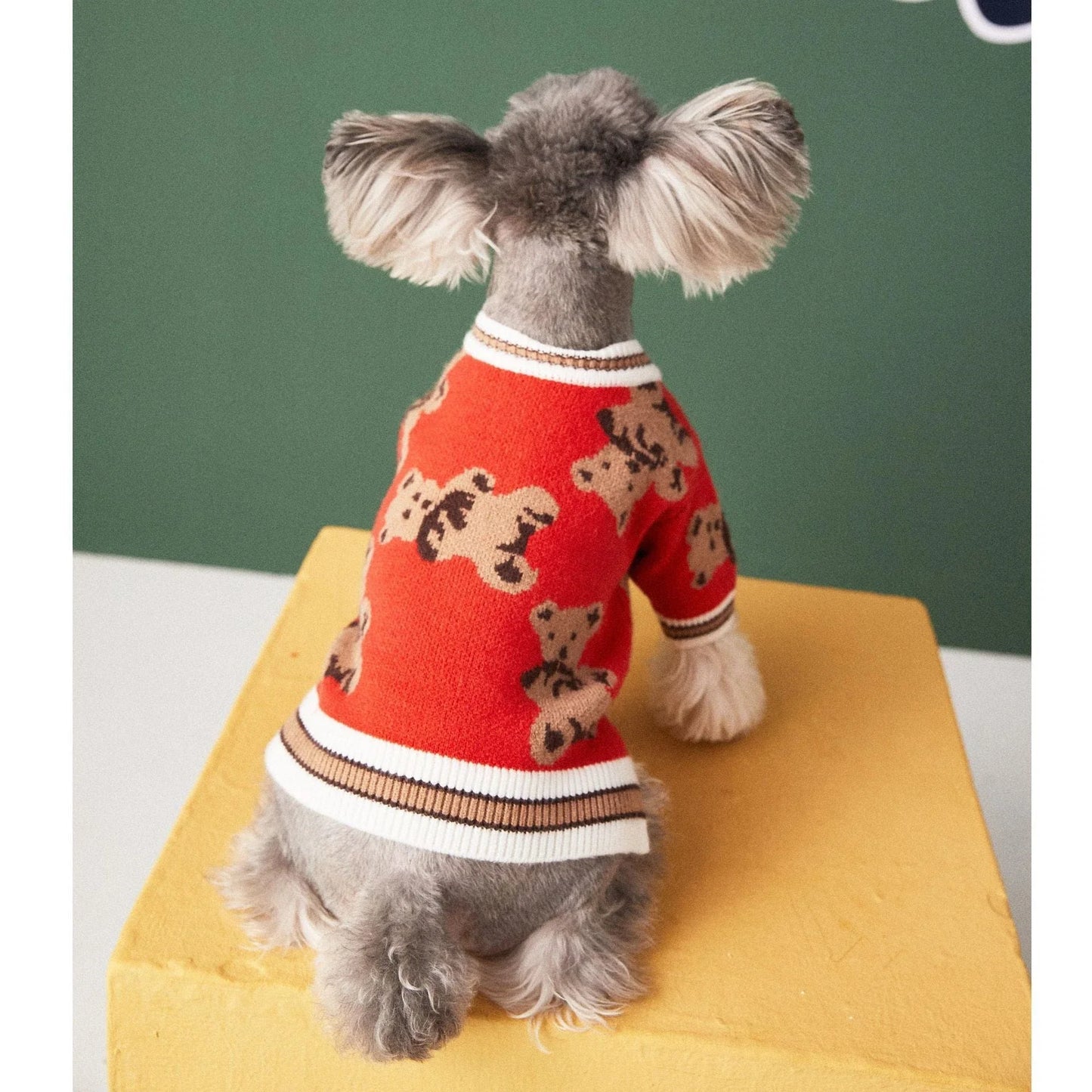 A stylish striped pet sweater made of premium New Zealand wool for cosy winter comfort