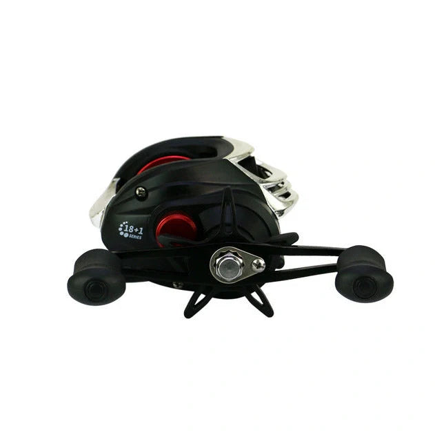 YUMOSHI AK Series fishing reel with magnetic brake system in black and blue colour option
