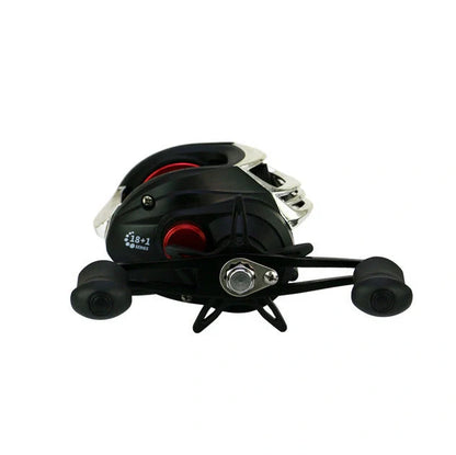 YUMOSHI AK Series fishing reel with magnetic brake system in black and blue colour option