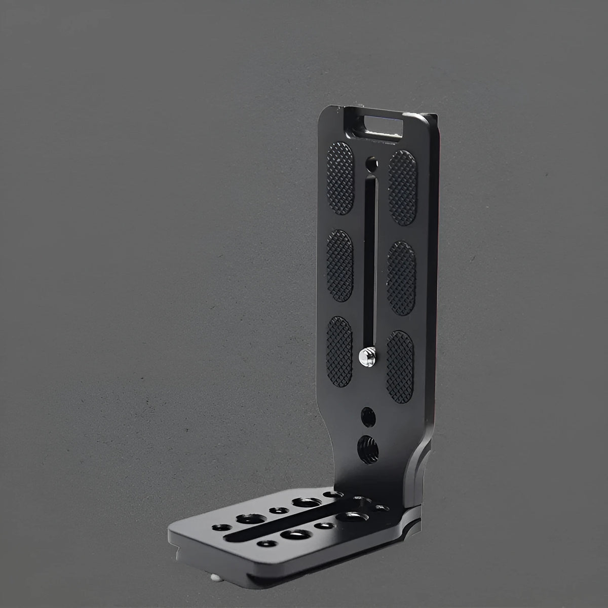 Universal L-Type fast mounting plate for Nikon DSLR cameras in black aluminium alloy