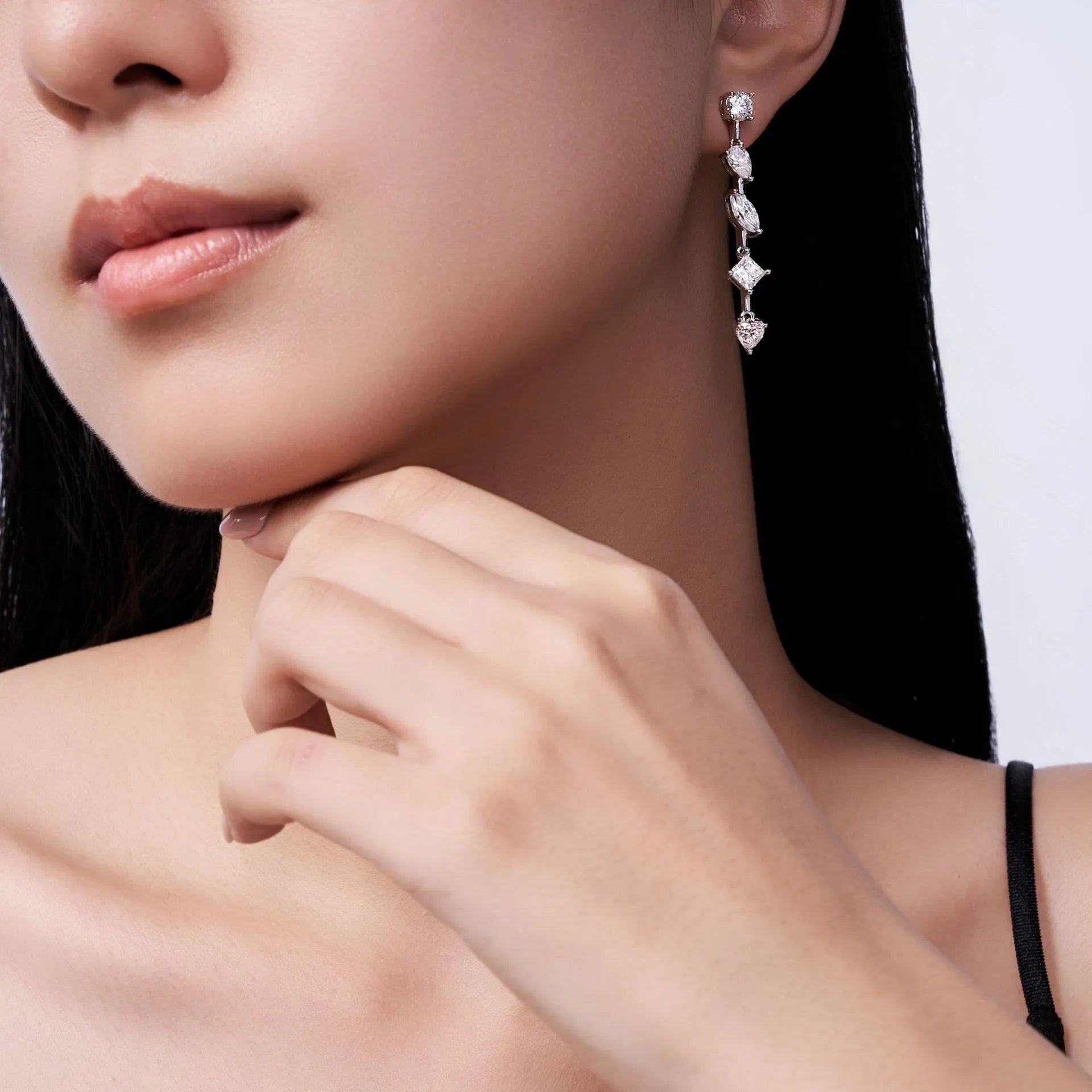 Pear-shaped moissanite long drop earrings in 925 sterling silver, cold wind style