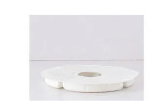 White pet water dispenser with automatic circulation, 2.5L capacity, for cats and dogs