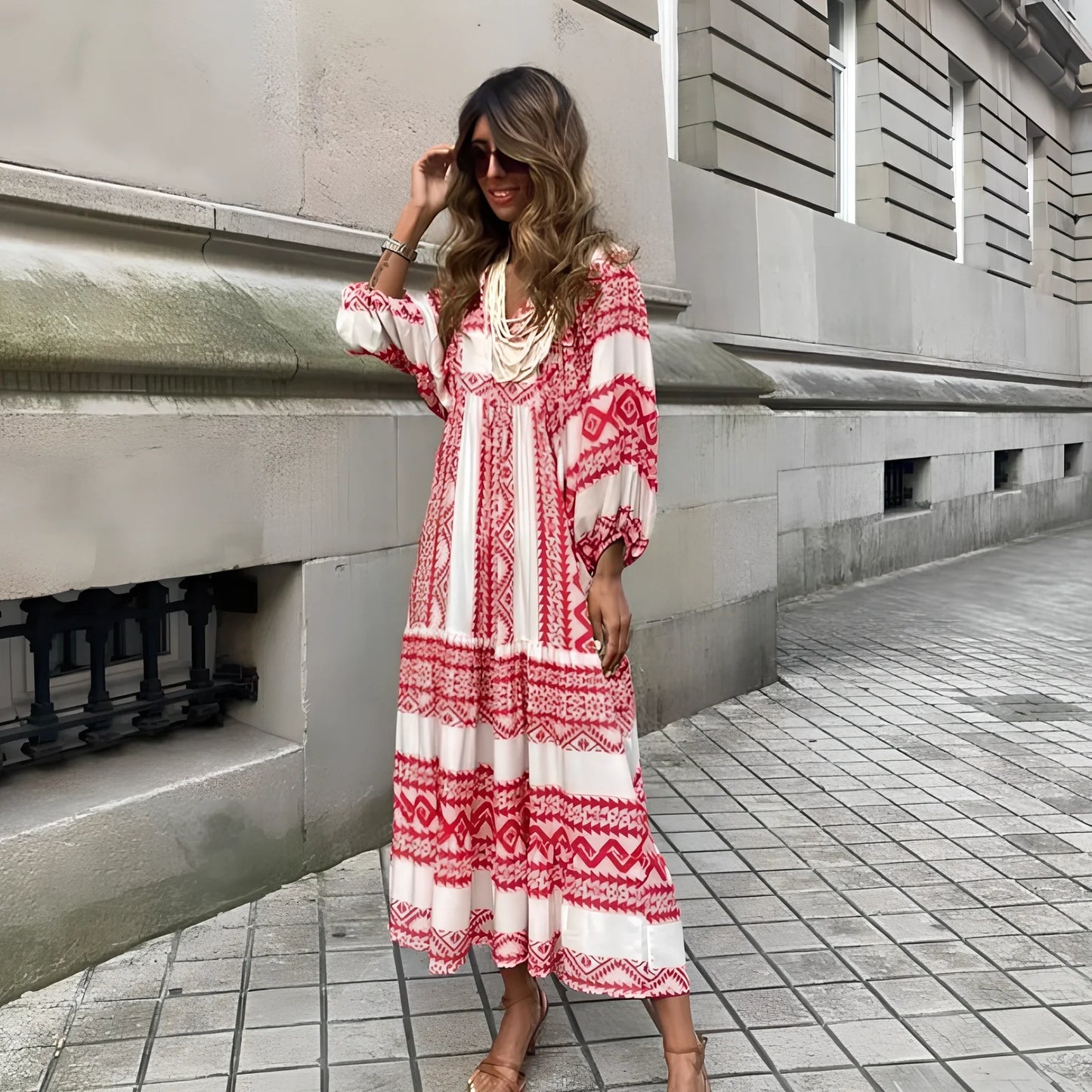 Women's vintage floral print bohemian dress with V-neck and short sleeves in green colour
