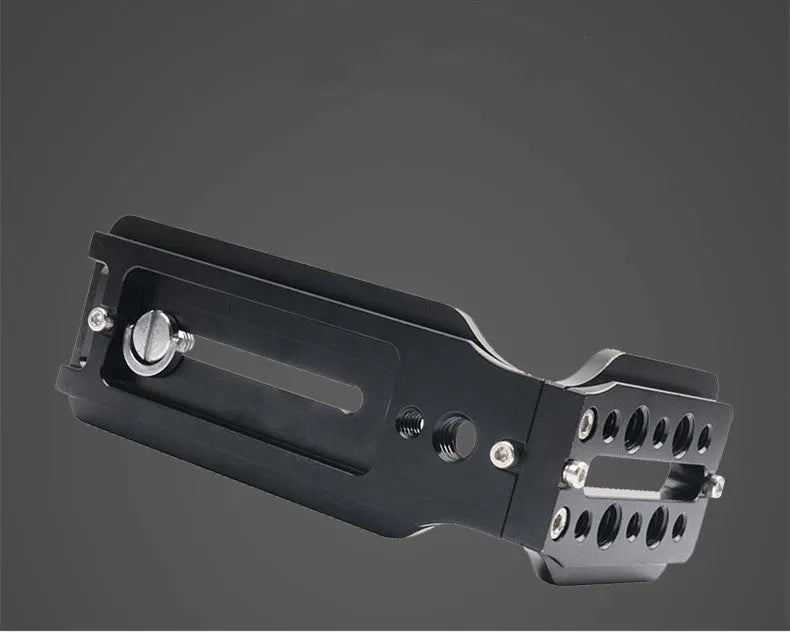Universal L-Type fast mounting plate for Nikon DSLR cameras in black aluminium alloy