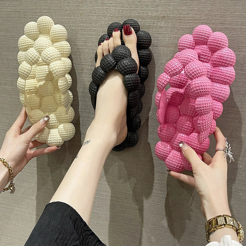 Women's bubble slippers in herringbone design, available in beige, rose red, black, and green