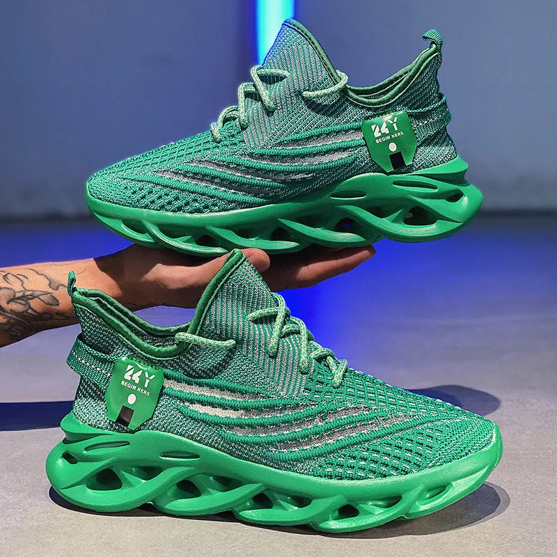 Men's flyknit mesh platform sneakers in solid colours with stitching details