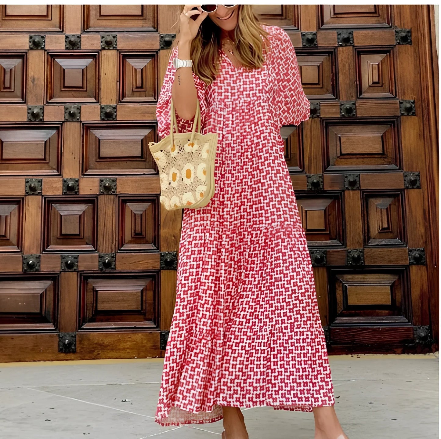 Women's vintage floral print bohemian dress with V-neck and short sleeves in green colour