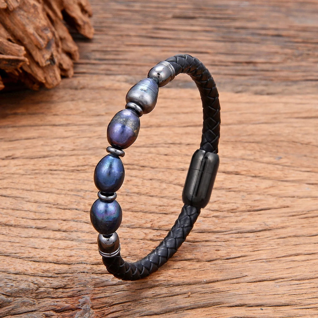 Handmade irregular pearl bracelet with leather cord in unisex Korean style design