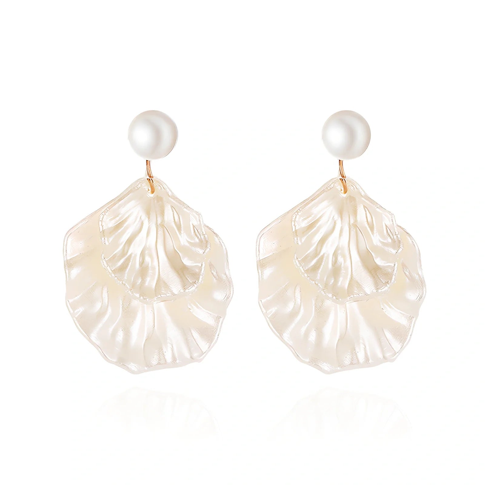 Women's acrylic pearl shell earrings with 5.2g lightweight design and shell shape