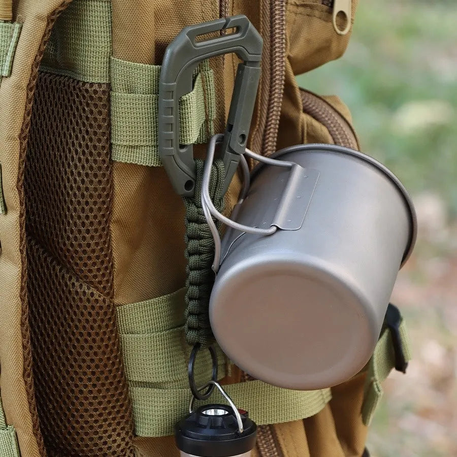 Outdoor mountaineering woven D-shaped plastic hook in black colour