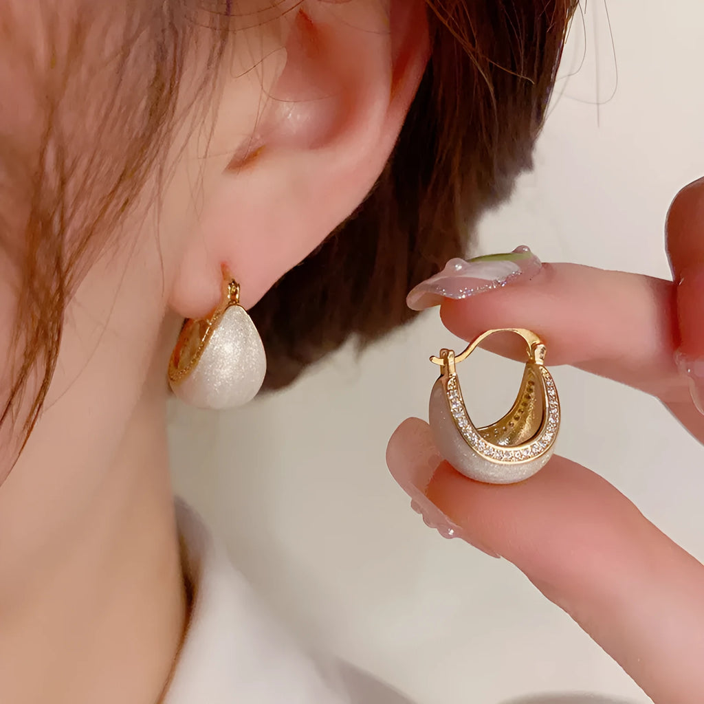 Retro micro-inlaid drip oil ear clip for women copper thick real gold plating geometric shape red colour
