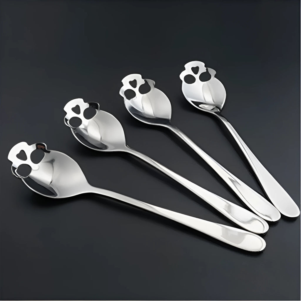 Skull-shaped stainless steel coffee spoon for stirring hot and cold drinks