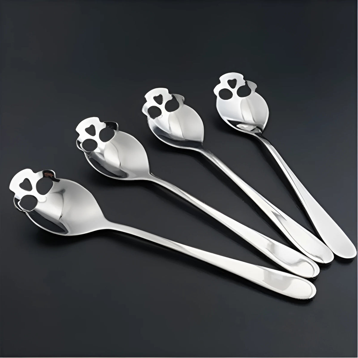 Skull-shaped stainless steel coffee spoon for stirring hot and cold drinks