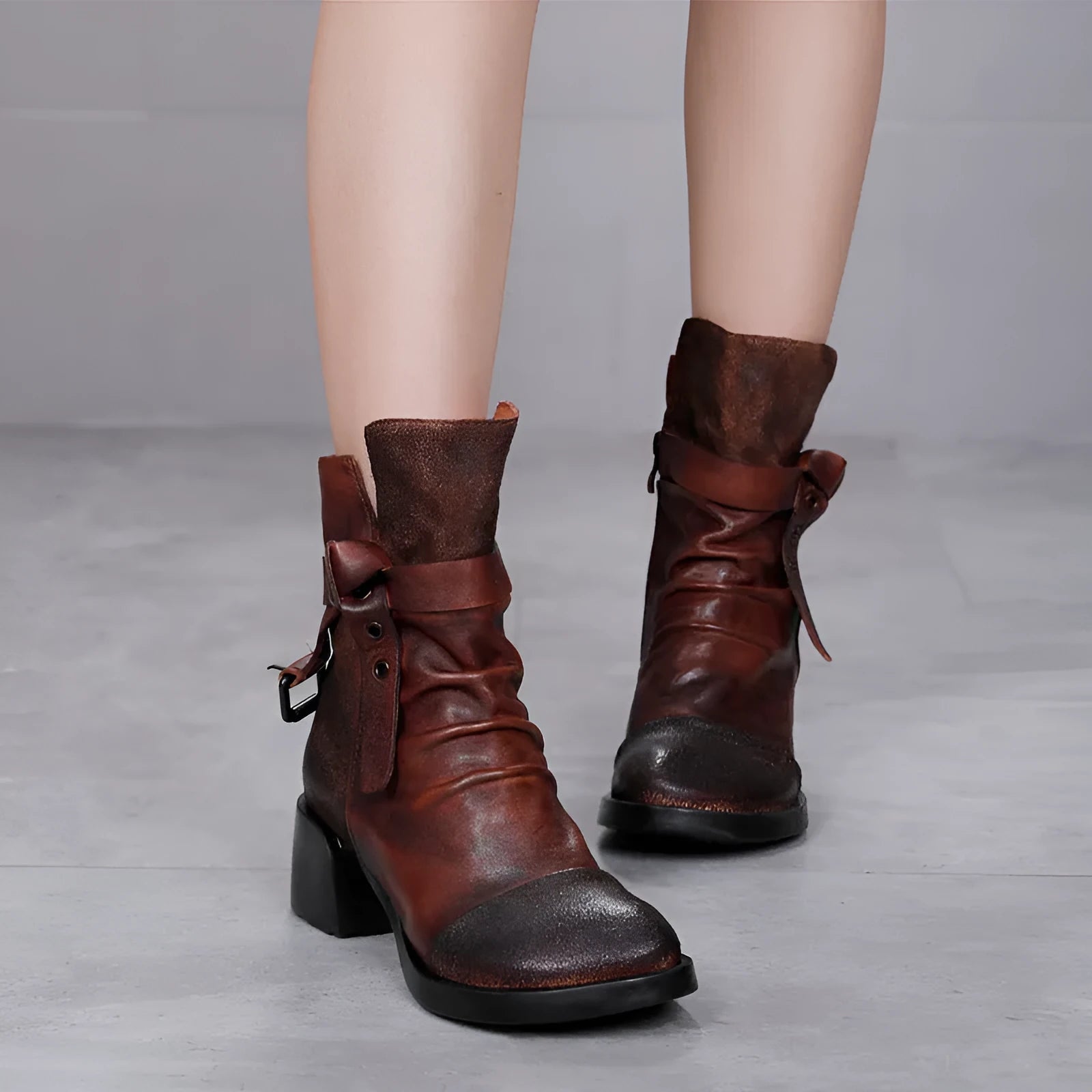 Women's black retro ankle boots with chunky heel and round toe