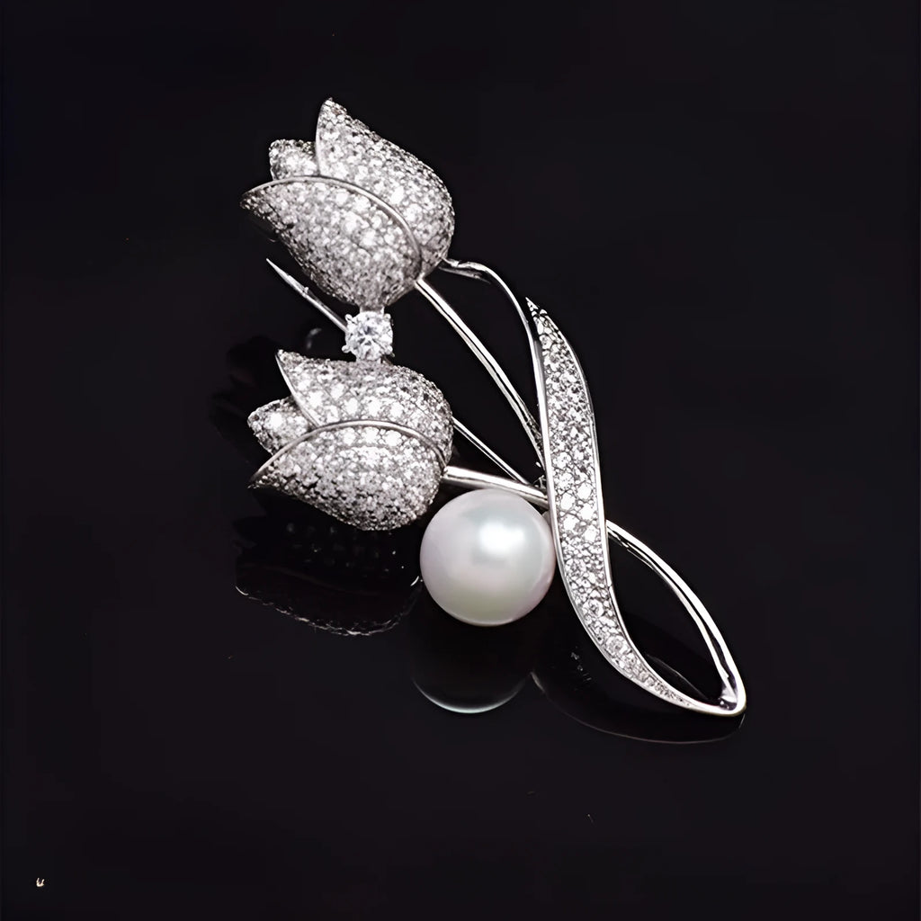 Women's flower-shaped brooch with micro-inlaid zircon detail in silver tulip colour