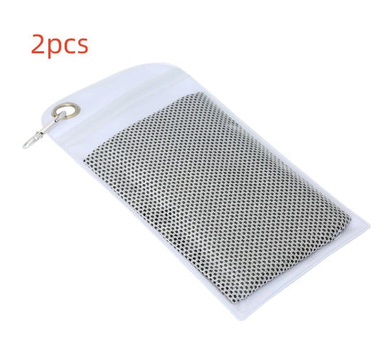 Mountaineering Cooling Towel in various colours, showcasing quick water absorption feature