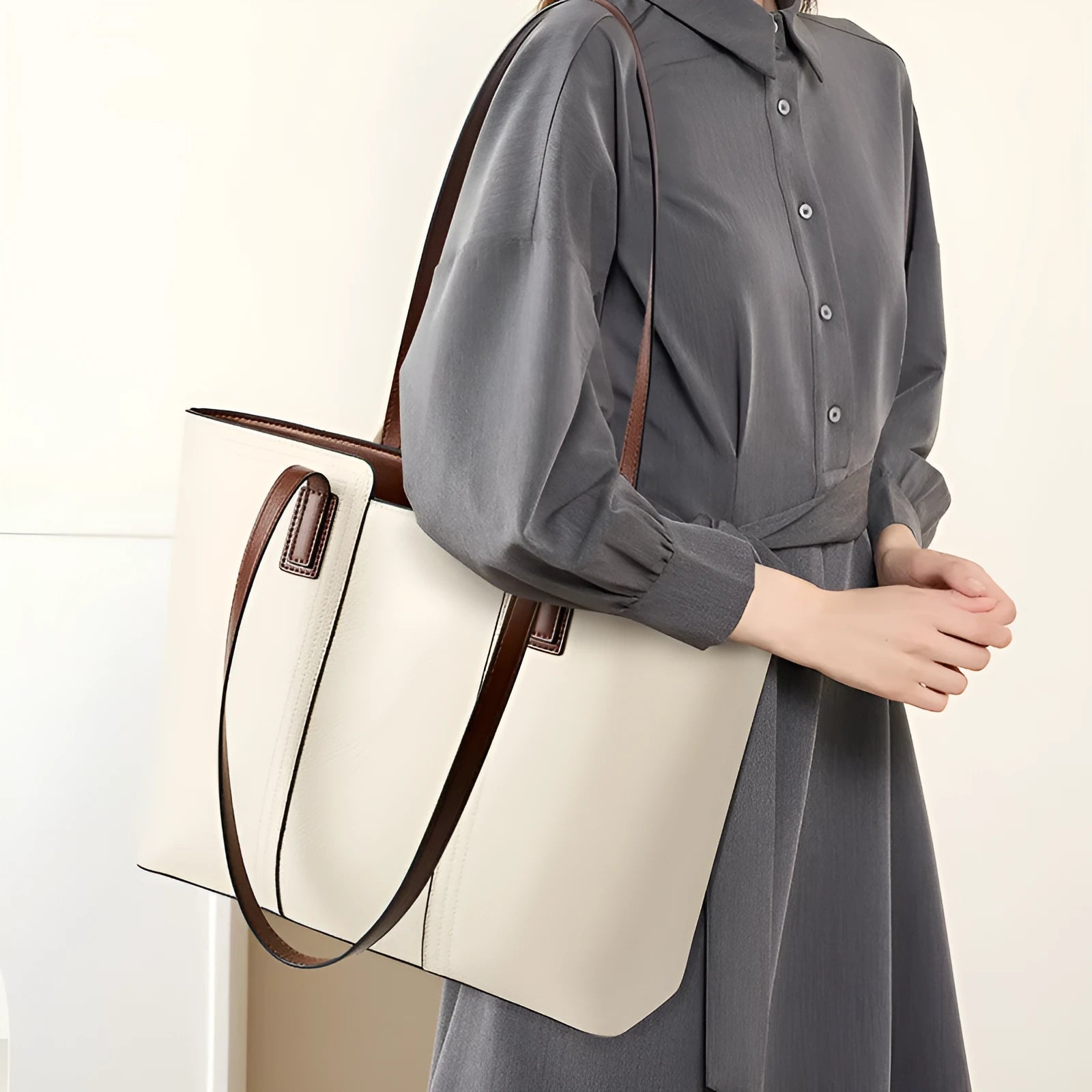 Women's genuine leather crossbody bag in horizontal square design with multiple internal compartments