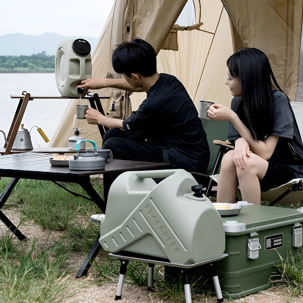Green portable water storage tank in 13 litre snail design and 18 litre back design