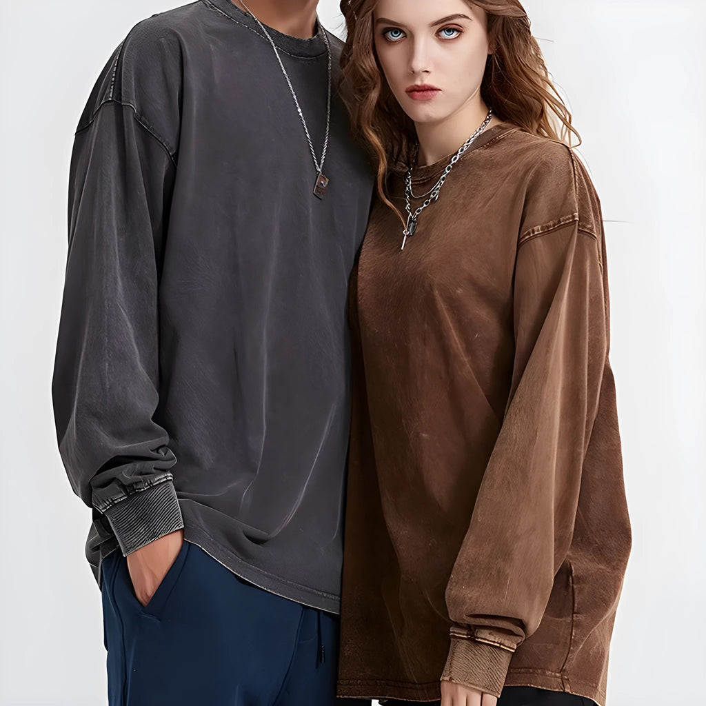 Men's vintage cotton pullover shirt in washed batik colours with long sleeves and loose fit styling