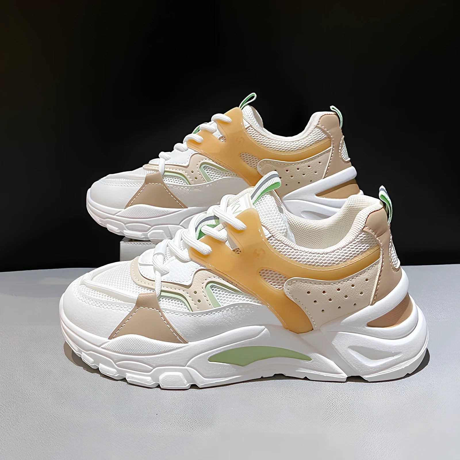 Breathable student running sneakers with waterproof PU upper and 3-5cm platform in khaki colour