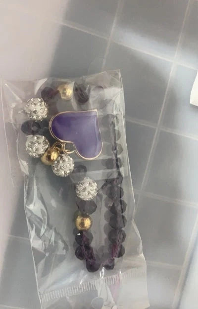 Elastic Crystal Heart Bracelet in various colours with heart-shaped crystals