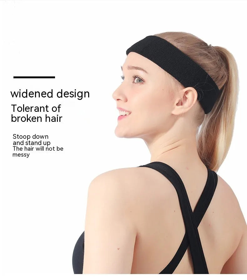 Solid colour elastic sports sweat band with widening design for forehead sweat management during exercise