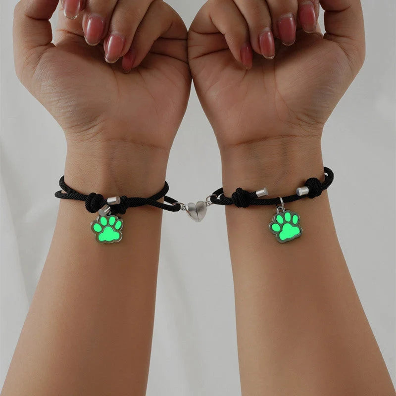 Adjustable luminous dog claw pendant bracelet with magnetic buckle in green and blue