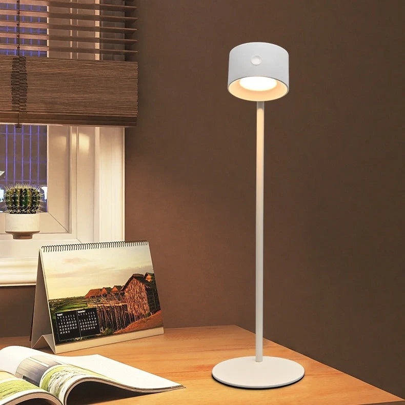 Magnetic Touchable LED USB Rechargeable Table Lamp with 360° rotation and cordless design