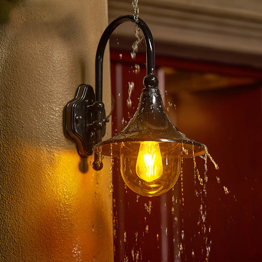 Horn-shaped outdoor wall lamp in aluminium with warm light, designed for gates, balconies, and garden walls