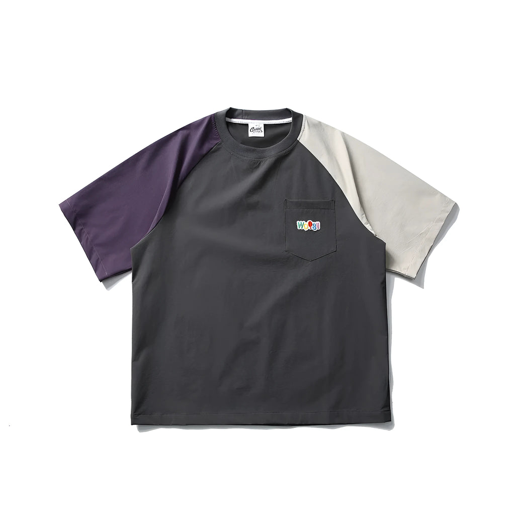 Dark grey men's loose-fit t-shirt with contrast colour raglan short sleeves