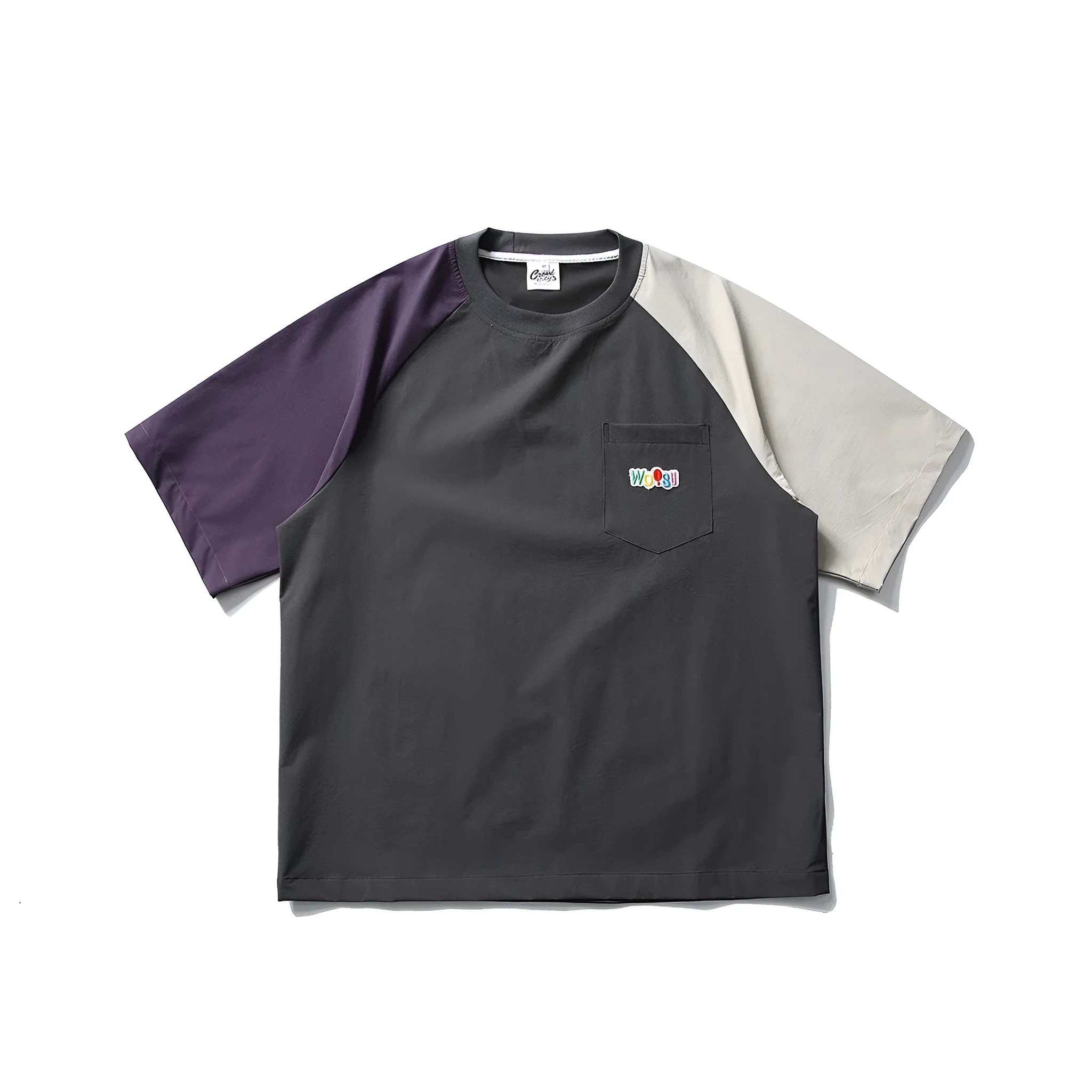 Dark grey men's loose-fit t-shirt with contrast colour raglan short sleeves