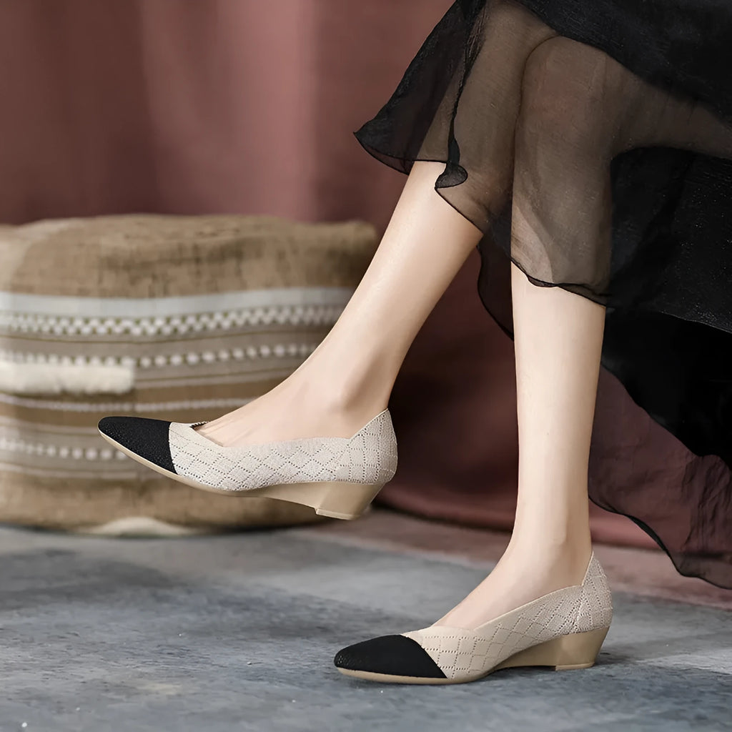 Women's wedge knit casual shoes in black and white plaid with 3-5cm heel and shallow-cut vamp