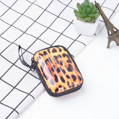 Tinplate coin purse with anime cartoon design and zipper opening