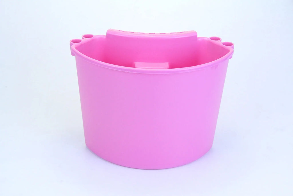 A 10-litre capacity car wash bucket made from black PP plastic, shown empty.