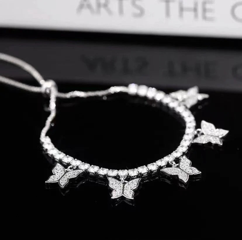 Multi Butterfly Bracelet with adjustable pull and zircon details in silver