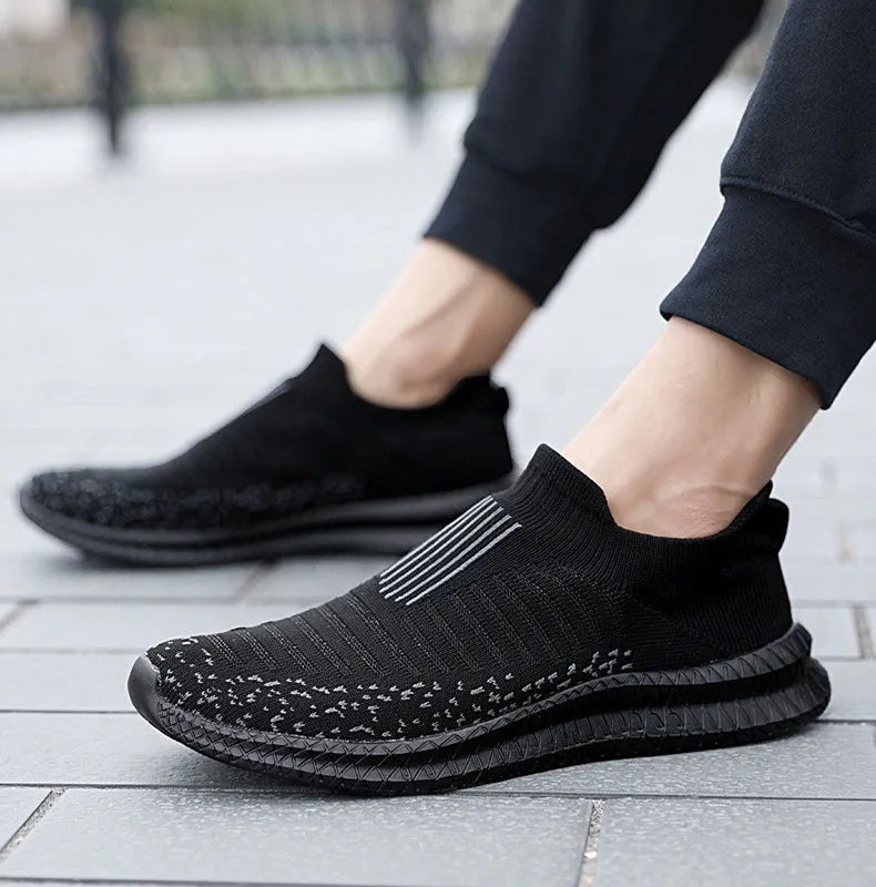 Men's mesh sneakers breathable non-slip EVA sole solid colour car stitching flat heel spring casual shoes