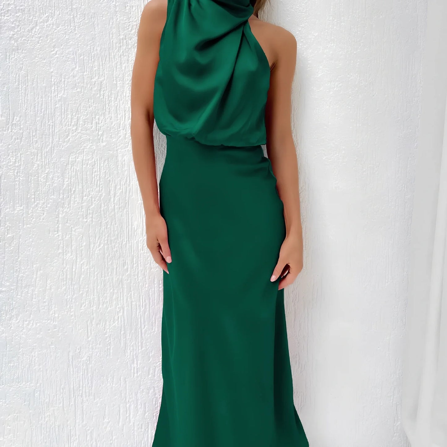 Sleeveless polyester dress in navy blue, 125.8cm length size L, bust 103cm for women's evening parties