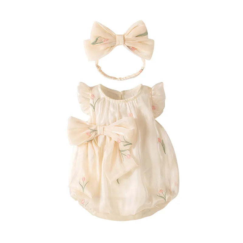 Baby girl thin polyester triangle jumpsuit in apricot colour, sleeveless pullover style