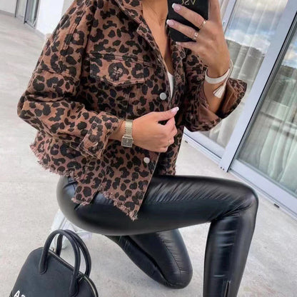 Women's leopard print denim jacket with lapel collar and pocket
