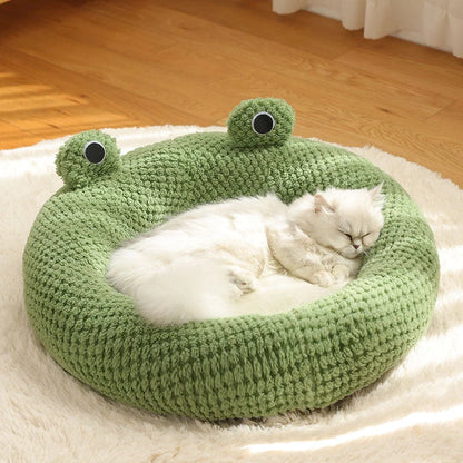 Little Frog Series Warm Plush Mat for small pets under 5KG, featuring a cute cartoon frog design
