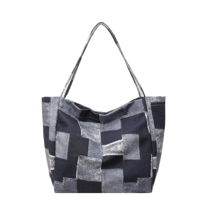 Women's denim tote bag with colour-contrast check design for daily use