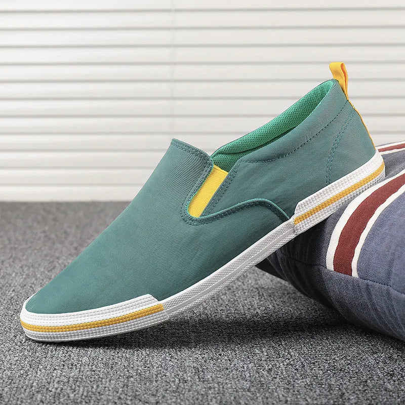 Men's low-top canvas sneakers in black orange, grey or khaki with vulcanised rubber soles