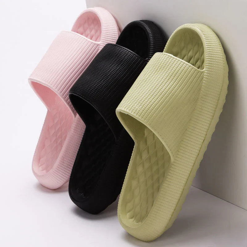 Stylish EVA slippers with rhombus stripe pattern for comfortable summer wear